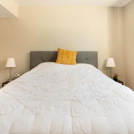 Entire 2 Bedroom Apartment Downtown - U1 Kitchener Eksteriør billede